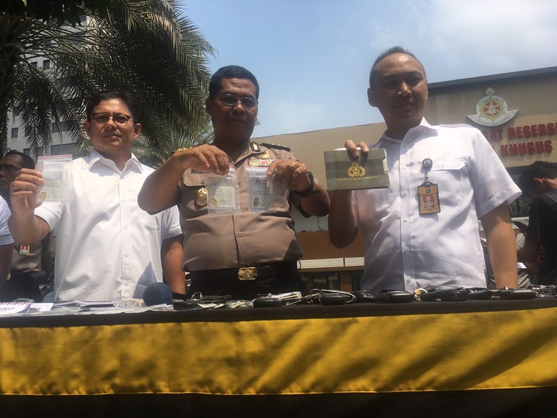 Sederet Aset Bos Pandawa, Dari Logam Mulia hingga Mobil Mewah Sederet Aset Bos Pandawa, Dari Logam Mulia hingga Mobil Mewah