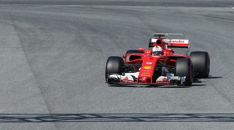 Vettel: Mercedes Tetap Favoritnya, Bukan Ferrari Vettel: Mercedes Tetap Favoritnya, Bukan Ferrari