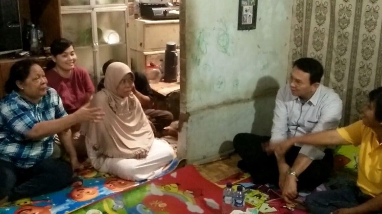 Ahok Kunjungi Keluarga Nenek Hindun Ahok Kunjungi Keluarga Nenek Hindun