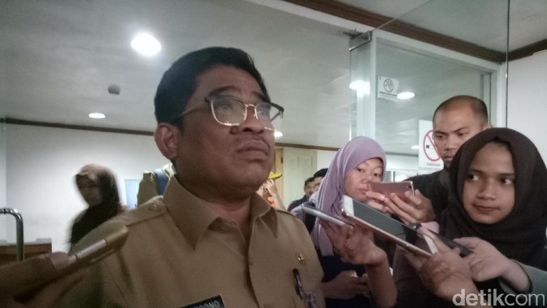 Sumarsono: Semua Parpol Dukung Spanduk Provokatif Dicopot Sumarsono: Semua Parpol Dukung Spanduk Provokatif Dicopot