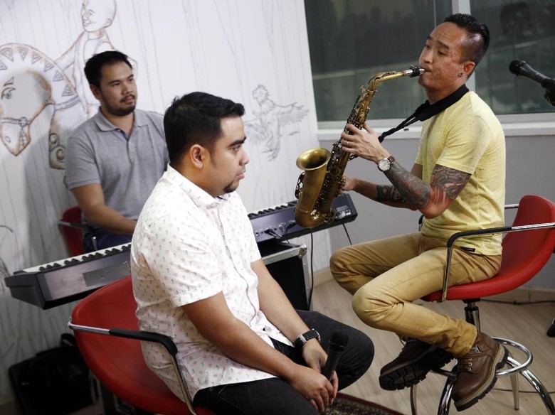 Rivan dan Abdul Coffee Theory Berencana Duet Lagi Rivan dan Abdul Coffee Theory Berencana Duet Lagi