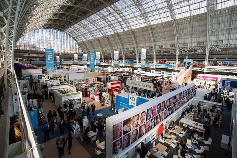 Hak Cipta Novel Peter Carey Ditawar Tertinggi di London Book Fair 2017 Hak Cipta Novel Peter Carey Ditawar Tertinggi di London Book Fair 2017
