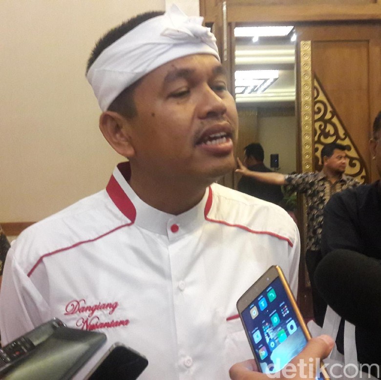 Ridwan Kamil Sudah Deklarasi Maju Pilgub, Dedi Mulyadi: Selamat! Ridwan Kamil Sudah Deklarasi Maju Pilgub, Dedi Mulyadi: Selamat!