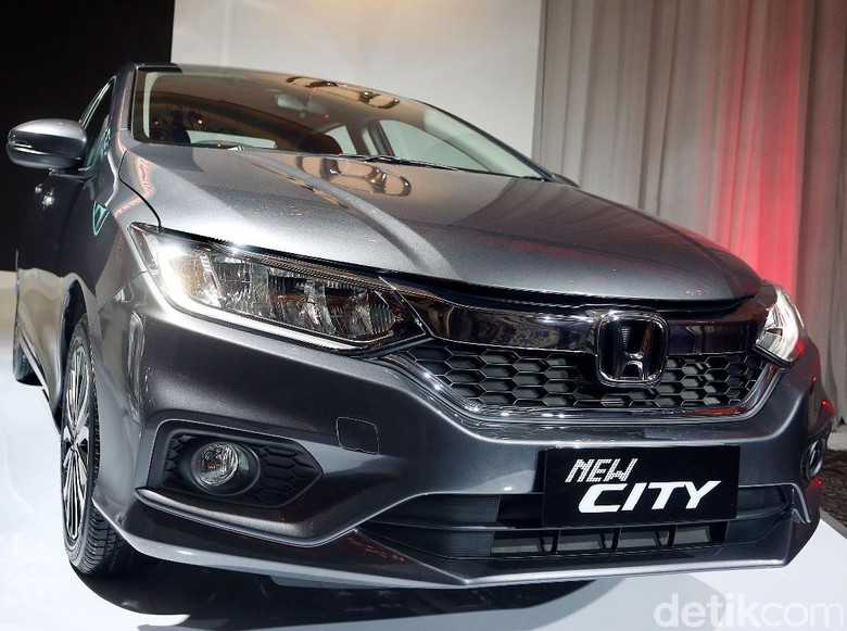 Pajak Diturunkan, Honda Niat Produksi Sedan Versi Lokal? Pajak Diturunkan, Honda Niat Produksi Sedan Versi Lokal?