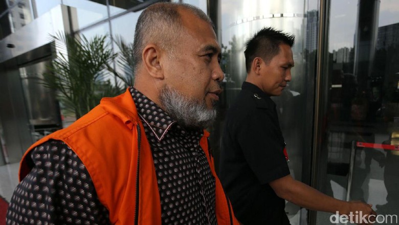 Keberatan Dakwaan Jaksa, Patrialis: Satu Rupiah Pun Tidak Terima Keberatan Dakwaan Jaksa, Patrialis: Satu Rupiah Pun Tidak Terima
