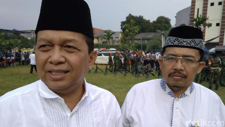 Soetrisno Bachir: Perjuangan KH Hasyim Muzadi Sangat Konsisten Soetrisno Bachir: Perjuangan KH Hasyim Muzadi Sangat Konsisten