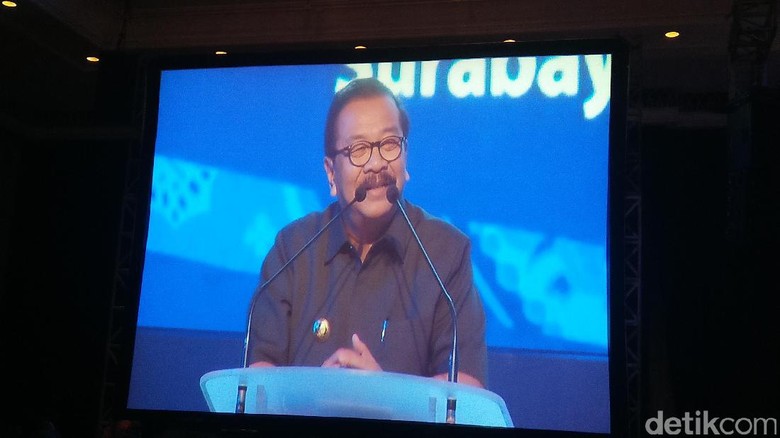 Pakde Karwo Bicara Pentingnya Restorasi Pancasila di Acara NasDem Pakde Karwo Bicara Pentingnya Restorasi Pancasila di Acara NasDem
