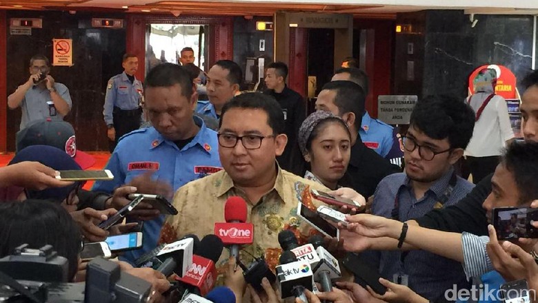 Penjelasan Fadli Zon Soal Namanya yang Disebut di Sidang Kasus Pajak Penjelasan Fadli Zon Soal Namanya yang Disebut di Sidang Kasus Pajak