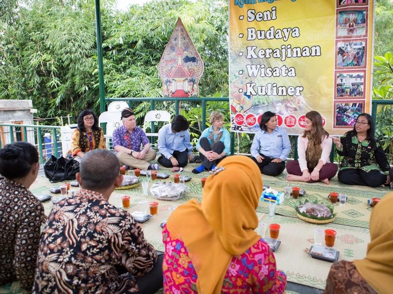 Cerita Warga Kricak Yogya saat Kampungnya Dikunjungi Melinda Gates Cerita Warga Kricak Yogya saat Kampungnya Dikunjungi Melinda Gates