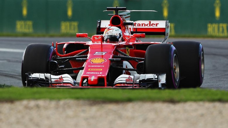 Vettel Ungguli Duo Mercedes di Sesi Latihan Bebas Ketiga Vettel Ungguli Duo Mercedes di Sesi Latihan Bebas Ketiga
