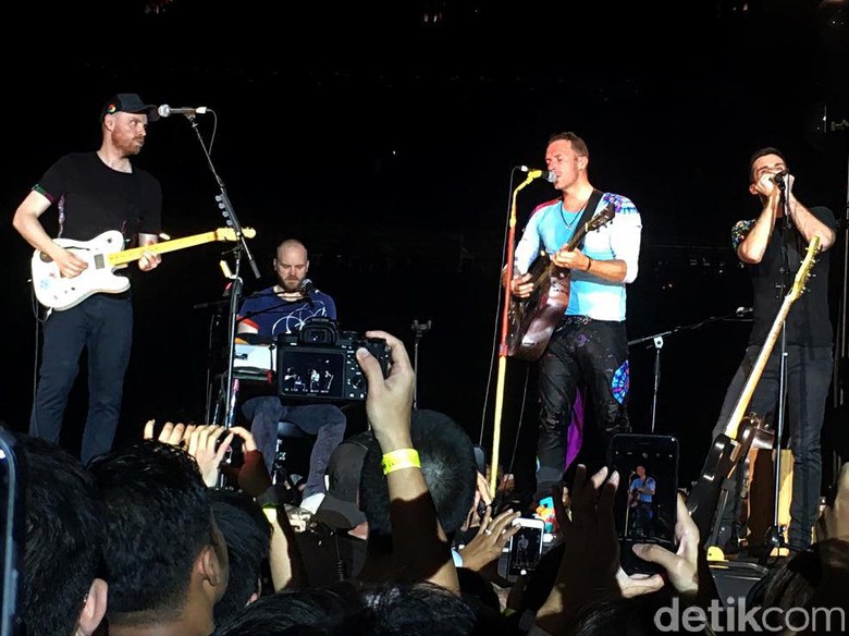Satu Malam Tak Terlupakan Bersama Coldplay Satu Malam Tak Terlupakan Bersama Coldplay