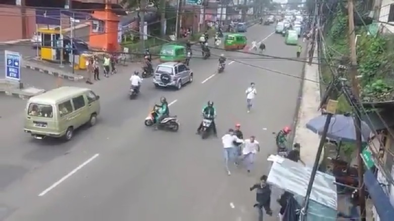 Grab Puji Driver yang Hentikan Tawuran Bak Film Hollywood Grab Puji Driver yang Hentikan Tawuran Bak Film Hollywood