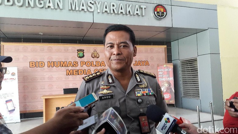Penyidik Sudah Kantongi Surat Perintah Jemput Paksa Habib Rizieq Penyidik Sudah Kantongi Surat Perintah Jemput Paksa Habib Rizieq