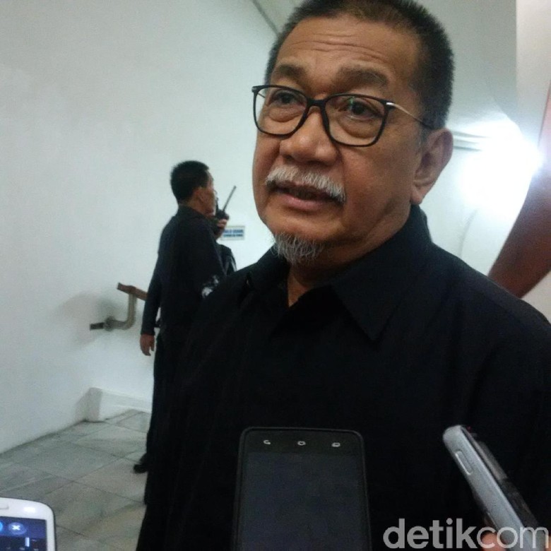 PPDB di Jabar Paling Banyak Aduan, Wagub Deddy: Ya Wajar PPDB di Jabar Paling Banyak Aduan, Wagub Deddy: Ya Wajar