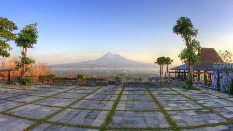 Foto: Panorama cantik dari Abhayagiri Restaurant (dok Istimewa) Foto: Panorama cantik dari Abhayagiri Restaurant (dok Istimewa)