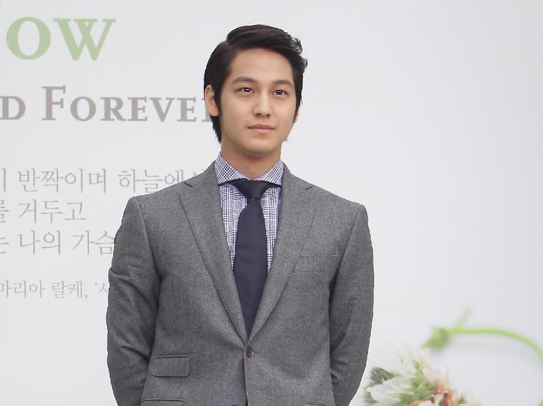 Akan Wamil 26 April, Begini Kondisi Kesehatan Kim Bum Akan Wamil 26 April, Begini Kondisi Kesehatan Kim Bum