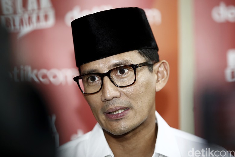 Ojek Terbang, Sandiaga: Bisa Jadi Solusi Kemacetan Ojek Terbang, Sandiaga: Bisa Jadi Solusi Kemacetan