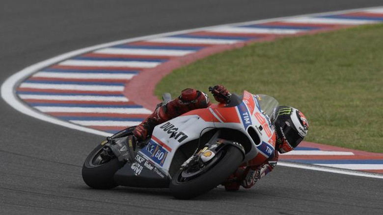 Lorenzo Merasa Amat Kehilangan Sayap Ducati Lorenzo Merasa Amat Kehilangan Sayap Ducati