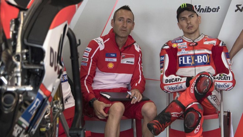 Lorenzo Sebenarnya Yakin Bisa Finis Enam Besar di Argentina Lorenzo Sebenarnya Yakin Bisa Finis Enam Besar di Argentina