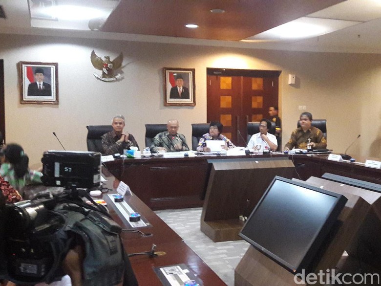 KSP dan KLHS soal Semen Rembang: Perlu Studi Lanjutan 6-12 Bulan KSP dan KLHS soal Semen Rembang: Perlu Studi Lanjutan 6-12 Bulan