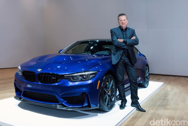 Melihat Langsung BMW M4 CS Terbaru Melihat Langsung BMW M4 CS Terbaru