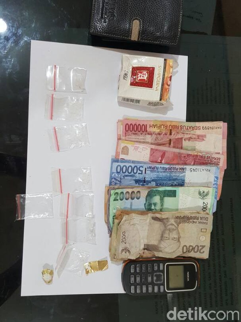 Kantin Sekolah di Rohul Riau Kedapatan Jual Sabu Kantin Sekolah di Rohul Riau Kedapatan Jual Sabu