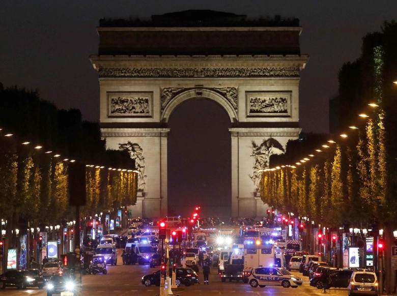 Champs Elysees, Jalan Raya Paling Indah di Dunia Champs Elysees, Jalan Raya Paling Indah di Dunia