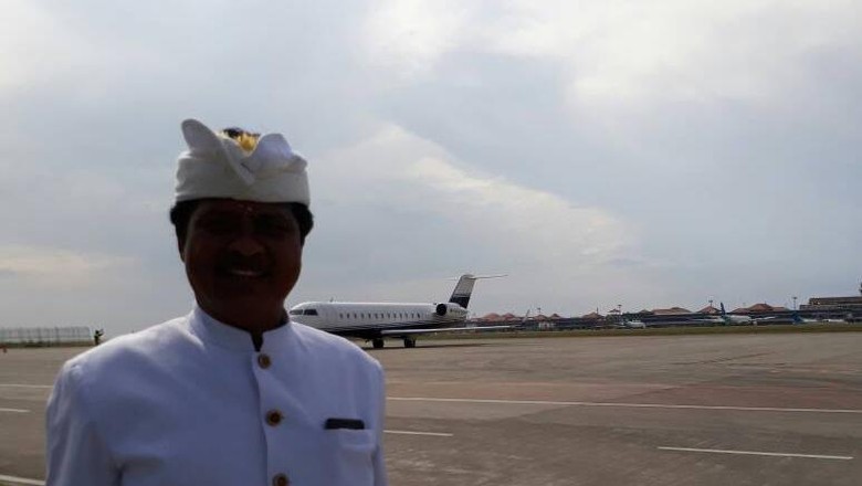 Pesawat Jet Milik Setya Novanto Diupacarakan Secara Hindu di Bali Pesawat Jet Milik Setya Novanto Diupacarakan Secara Hindu di Bali