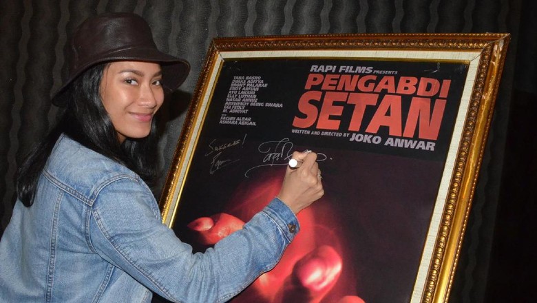 Cerita Dimas Aditya dan Tara Basro Parno saat Syuting Pengabdi Setan Cerita Dimas Aditya dan Tara Basro Parno saat Syuting Pengabdi Setan
