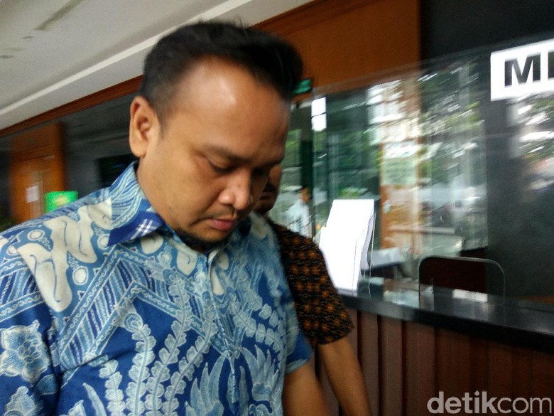 Irvanto Hendra Jelaskan soal Hubungannya dengan Setya Novanto Irvanto Hendra Jelaskan soal Hubungannya dengan Setya Novanto