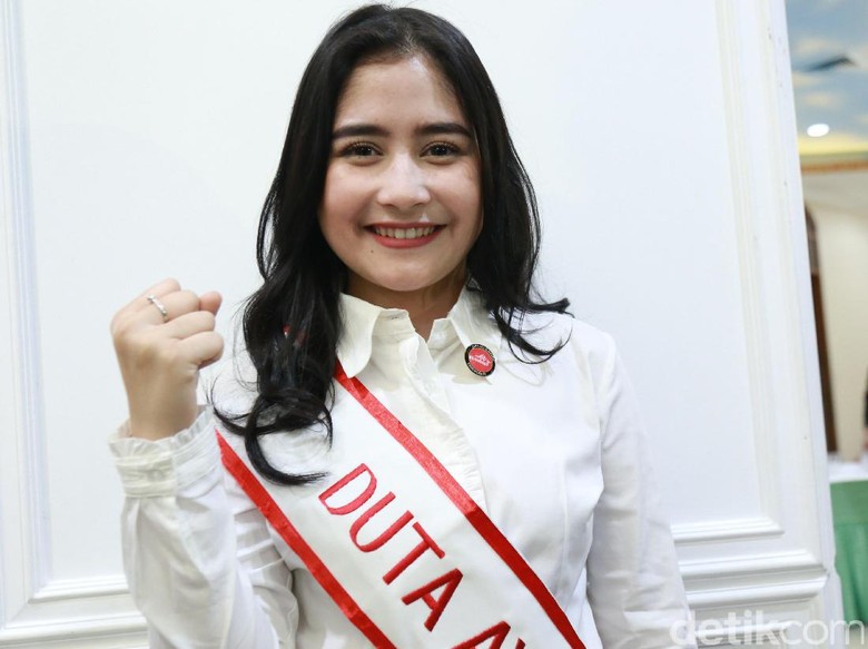Apa Kata Prilly Latuconsina Soal Hari Kebangkitan Nasional 2017? Apa Kata Prilly Latuconsina Soal Hari Kebangkitan Nasional 2017?