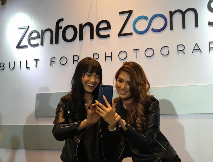 Peluncuran Zenfone Zoom S. Foto: yudhianto/detikinet Peluncuran Zenfone Zoom S. Foto: yudhianto/detikinet