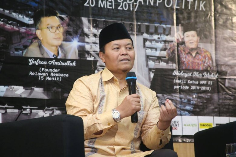 Hidayat Nur Wahid: Generasi Muda Wajib Berpolitik Hidayat Nur Wahid: Generasi Muda Wajib Berpolitik