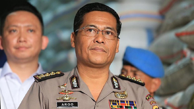 Polisi: Aksi 1712 Dimulai dari Subuh, 20 Ribu Personel Diterjunkan Polisi: Aksi 1712 Dimulai dari Subuh, 20 Ribu Personel Diterjunkan