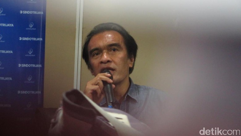 Komisioner Ombudsman Temui Nur Alam, Minta Dukungan di Pilgub Sultra Komisioner Ombudsman Temui Nur Alam, Minta Dukungan di Pilgub Sultra