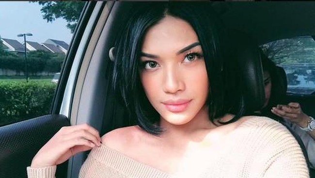 Millendaru, Sepupu Cowok Cantik Aurel yang Sempat Bikin Ashanty Malu Millendaru, Sepupu Cowok Cantik Aurel yang Sempat Bikin Ashanty Malu