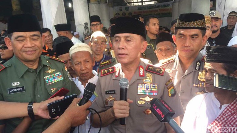 Kapolda Metro: Saya Angkat Topi Kalau Habib Rizieq Pulang Kapolda Metro: Saya Angkat Topi Kalau Habib Rizieq Pulang