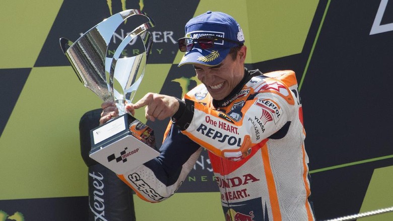 Marquez di Catalunya: Jatuh Bangun Dulu, Naik Podium Kemudian Marquez di Catalunya: Jatuh Bangun Dulu, Naik Podium Kemudian