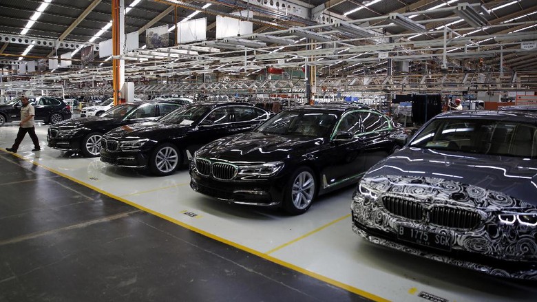 BMW Seri 5 Anyar Siap Meluncur, akan Dirakit di Indonesia BMW Seri 5 Anyar Siap Meluncur, akan Dirakit di Indonesia