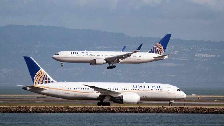 Ilustrasi maskapai United Airlines (Reuters) Ilustrasi maskapai United Airlines (Reuters)