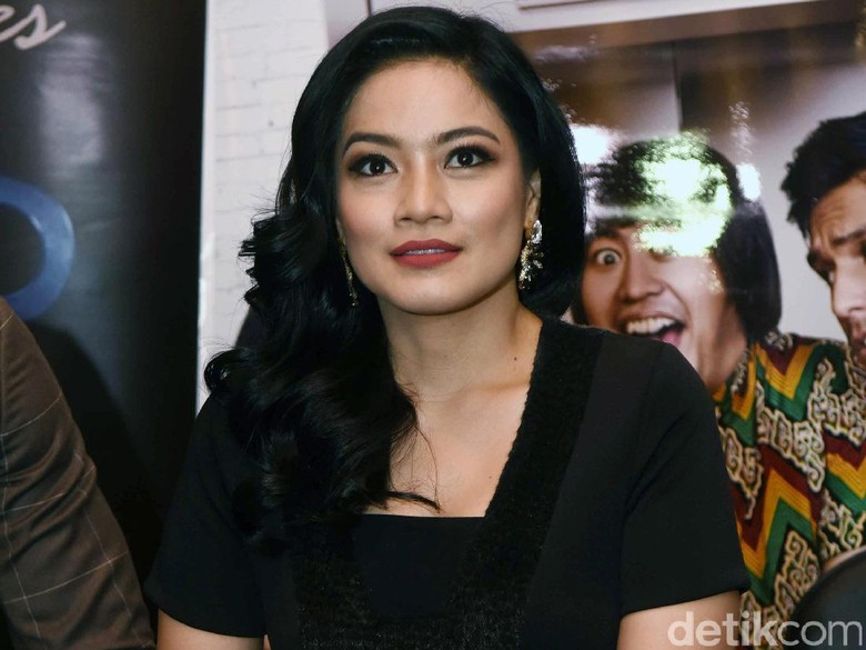 Marak Artis Bisnis Makanan, Titi Kamal Tak Merasa Tersaingi Marak Artis Bisnis Makanan, Titi Kamal Tak Merasa Tersaingi