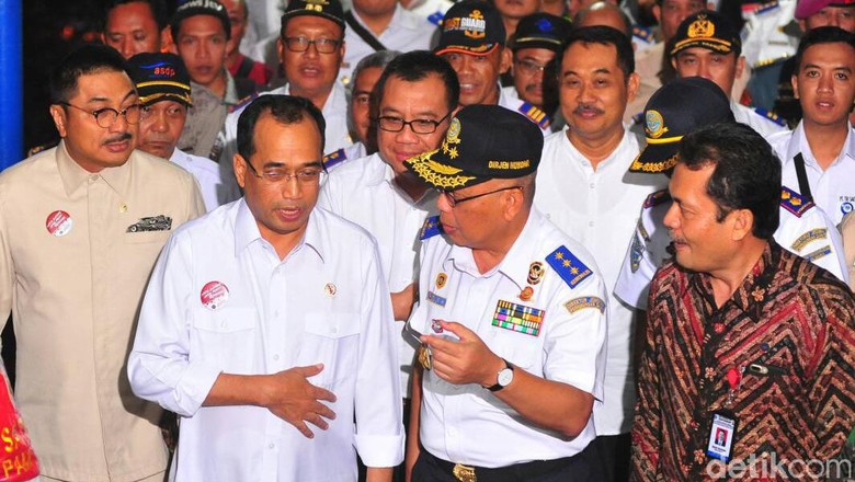 Menhub: Mudik Malam Hari Banyak Risiko dan Rawan Menhub: Mudik Malam Hari Banyak Risiko dan Rawan