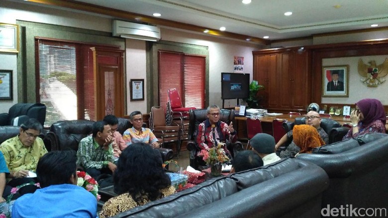 RUU Pemilu Alot, KPU Diminta Tetap Tancap Gas Siapkan Pemilu 2019 RUU Pemilu Alot, KPU Diminta Tetap Tancap Gas Siapkan Pemilu 2019