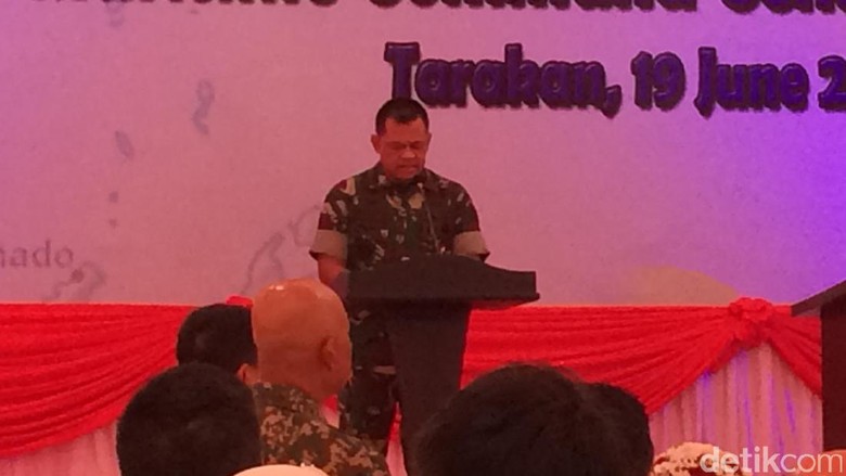 Panglima TNI Resmikan Pusat Komando Militer di Tarakan Panglima TNI Resmikan Pusat Komando Militer di Tarakan