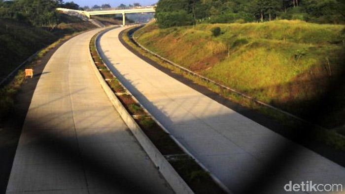 Jalan Tol (Foto Ilustrasi: Wisma Putra) Jalan Tol (Foto Ilustrasi: Wisma Putra)