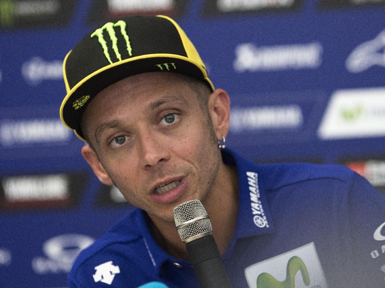 Valentino Rossi Pakai Gaji Pertamanya untuk Beli Mobil Ini Valentino Rossi Pakai Gaji Pertamanya untuk Beli Mobil Ini
