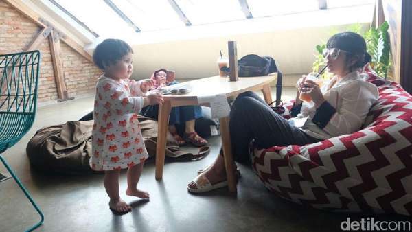 Yuk Sesekali Bebaskan Anak Membuat Keputusan Yuk Sesekali Bebaskan Anak Membuat Keputusan
