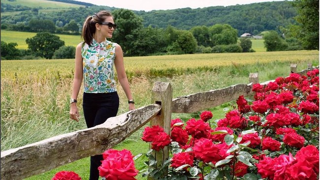 Intip Gaya Liburan Para Seleb (2) Intip Gaya Liburan Para Seleb (2)