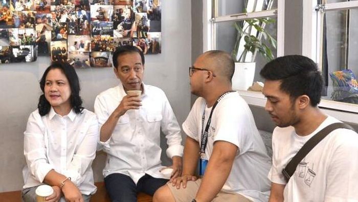 Foto: Presiden Jokowi di Toko Kopi / Dok Biro Setpres Foto: Presiden Jokowi di Toko Kopi / Dok Biro Setpres