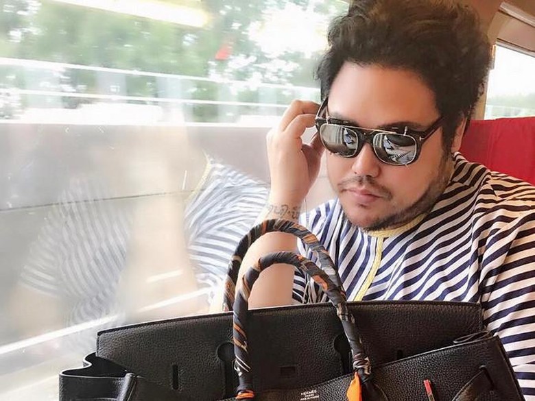 Ingin Beda dari Cowok Lain, Ivan Gunawan Minta Dipanggil Mas oleh Ayu Ting Ting Ingin Beda dari Cowok Lain, Ivan Gunawan Minta Dipanggil Mas oleh Ayu Ting Ting